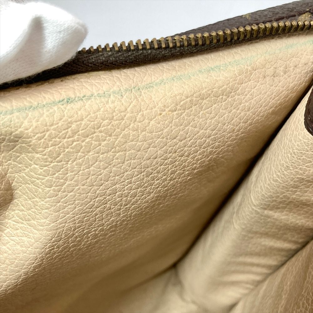 ルイヴィトン LOUIS VUITTON トワレット26 ポシェット モノグラム