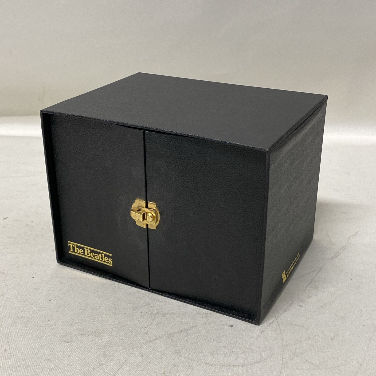 浜館22-1339] [店舗併売品] The Beatles CD Box CP25-5751～66 CD16枚