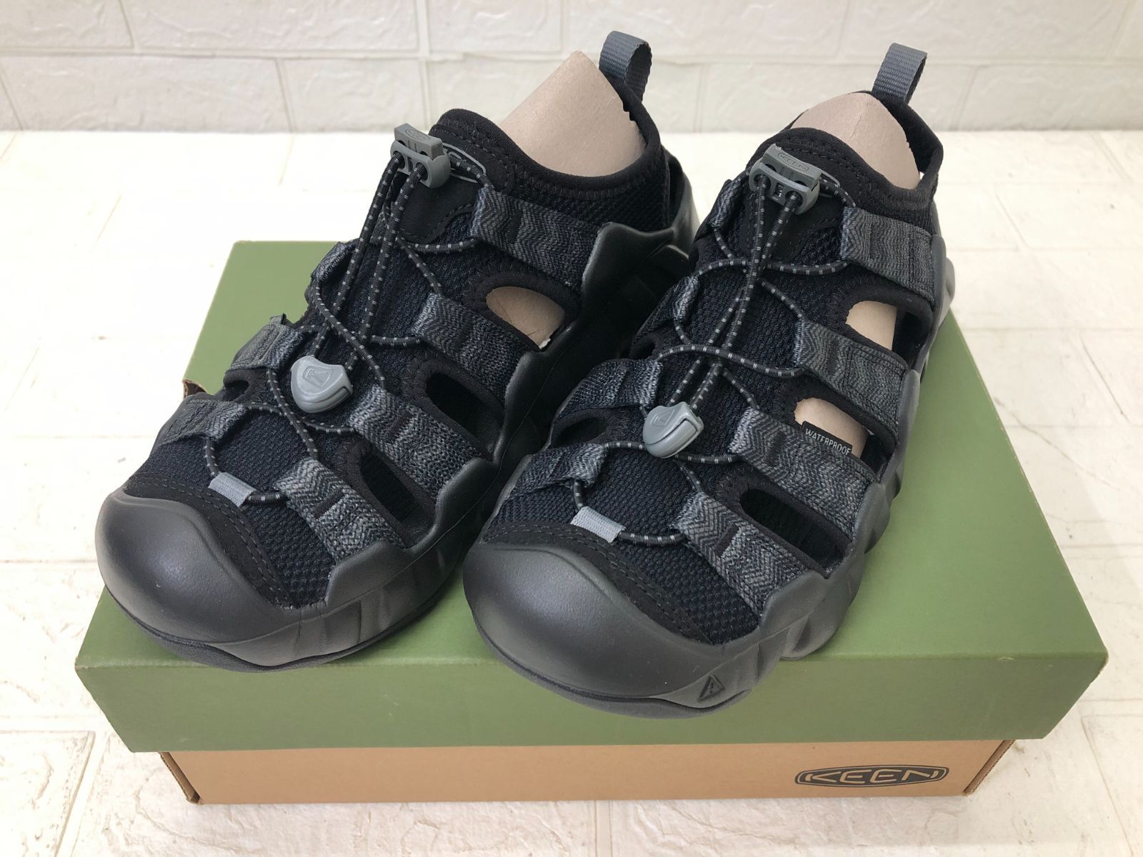 KEEN キーン メンズ ハイパーポート エイチツー ブラック/スチールグレー 24.5cm