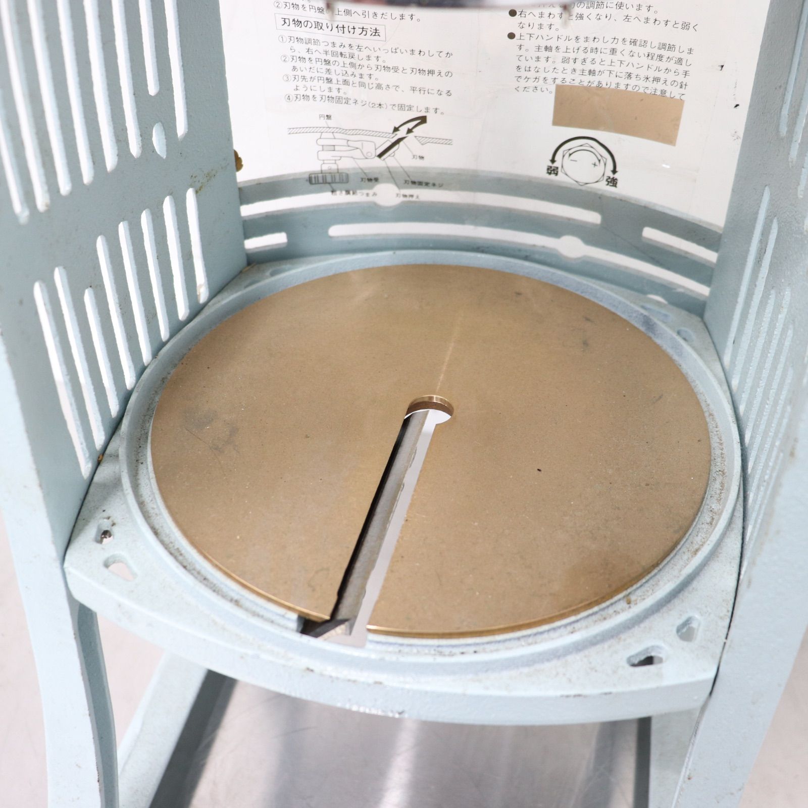 【動作確認済】初雪 Hatsuyuki 業務用 かき氷機 HA-110-S Cランク(クラックあり) 手動 鉄 厨房機器 屋台 キッチンカー 即日発送 ラクル厨房館