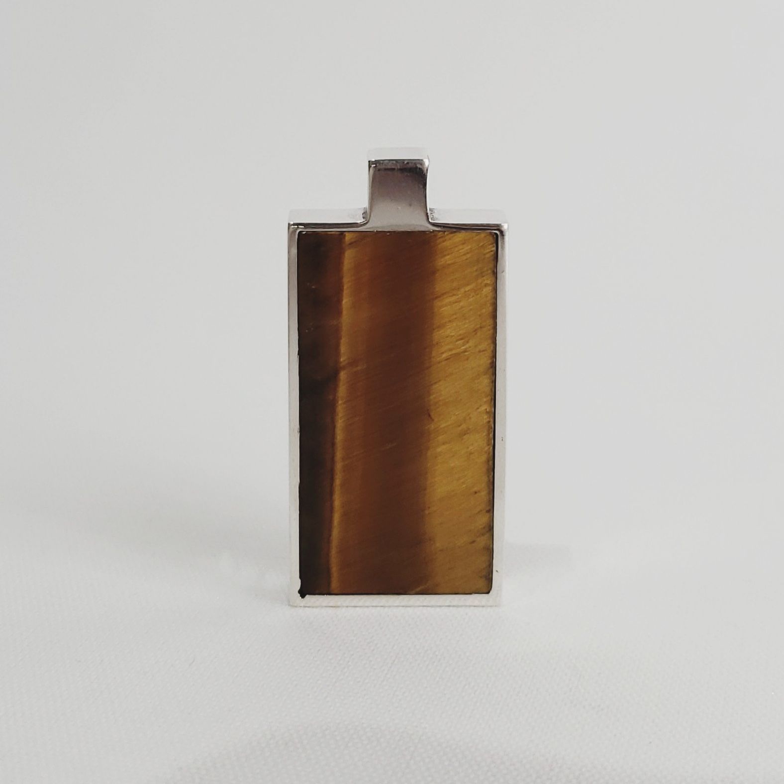 中古【 GUCCI 】 グッチ AQUARIUS アクエリアス 水瓶座 ペンダントトップ タイガーズアイ 925刻印 9.69ｇ