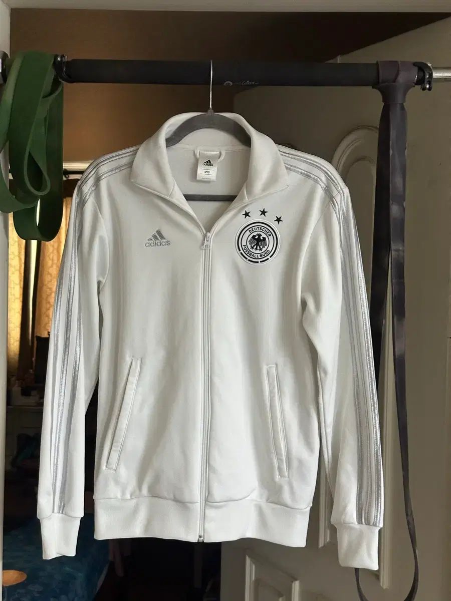 アディダス ドイツ サッカーチーム トラック ジャケット 白 シルバー 21,534円