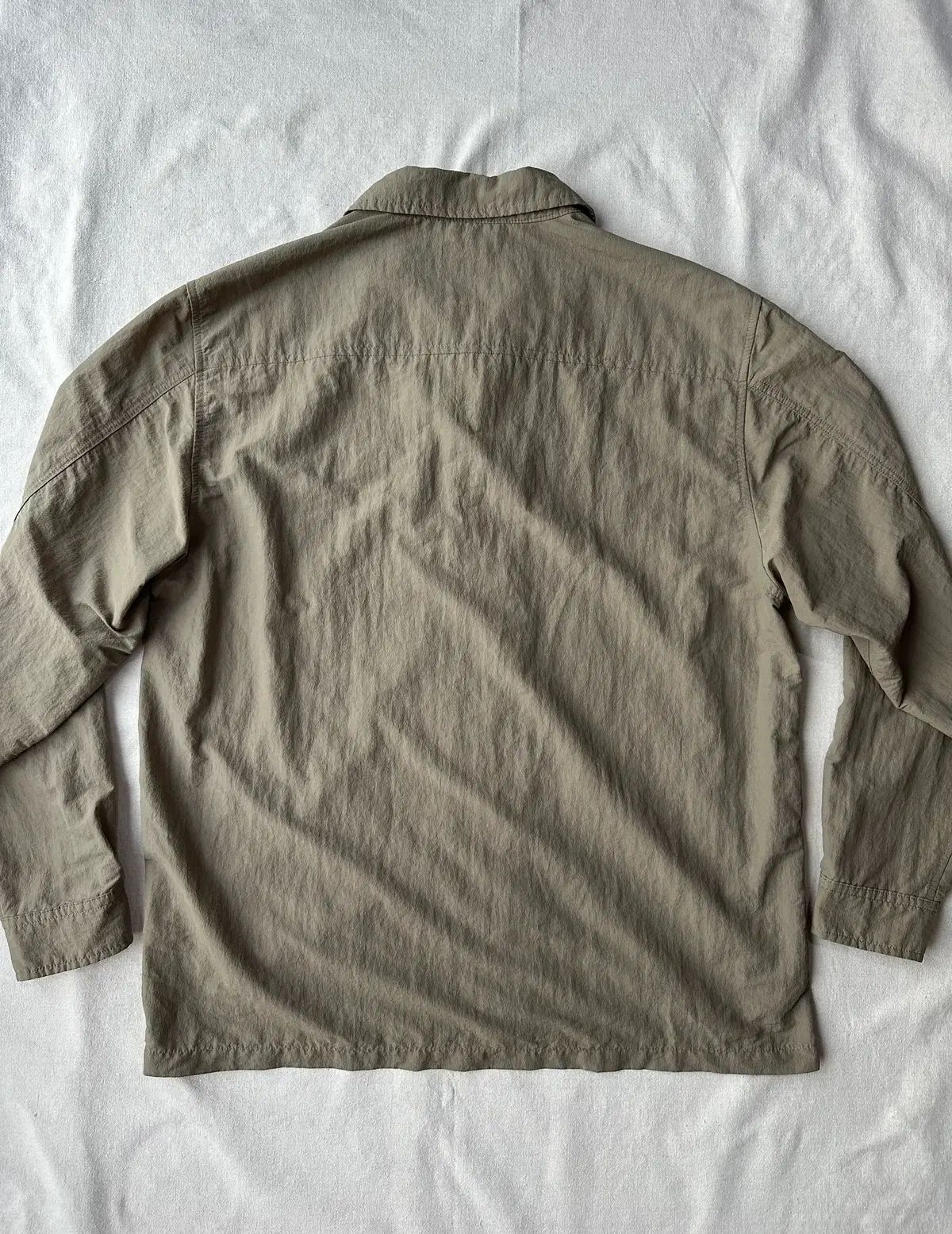 EDDIE BAUER(エディー・バウアー) カーキ ナイロン レーヨン シャツ ジャケット L