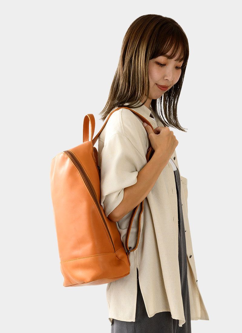 ≪MILAGRO ミラグロ 公式≫ ANON アノン ナチュラルレザー・バックパック 革 メンズ ユニセックス リュック 縦長 バッグ シンプル 牛革 レザー クリスマス プレゼント ss-b003 ≪MILAGRO ミラグロ 公式≫ ANON アノン ナチュラルレザー・バックパック 革 メンズ ユニセックス リュック 縦長 バッグ シンプル 牛革 レザー クリスマス プレゼント ss-b003