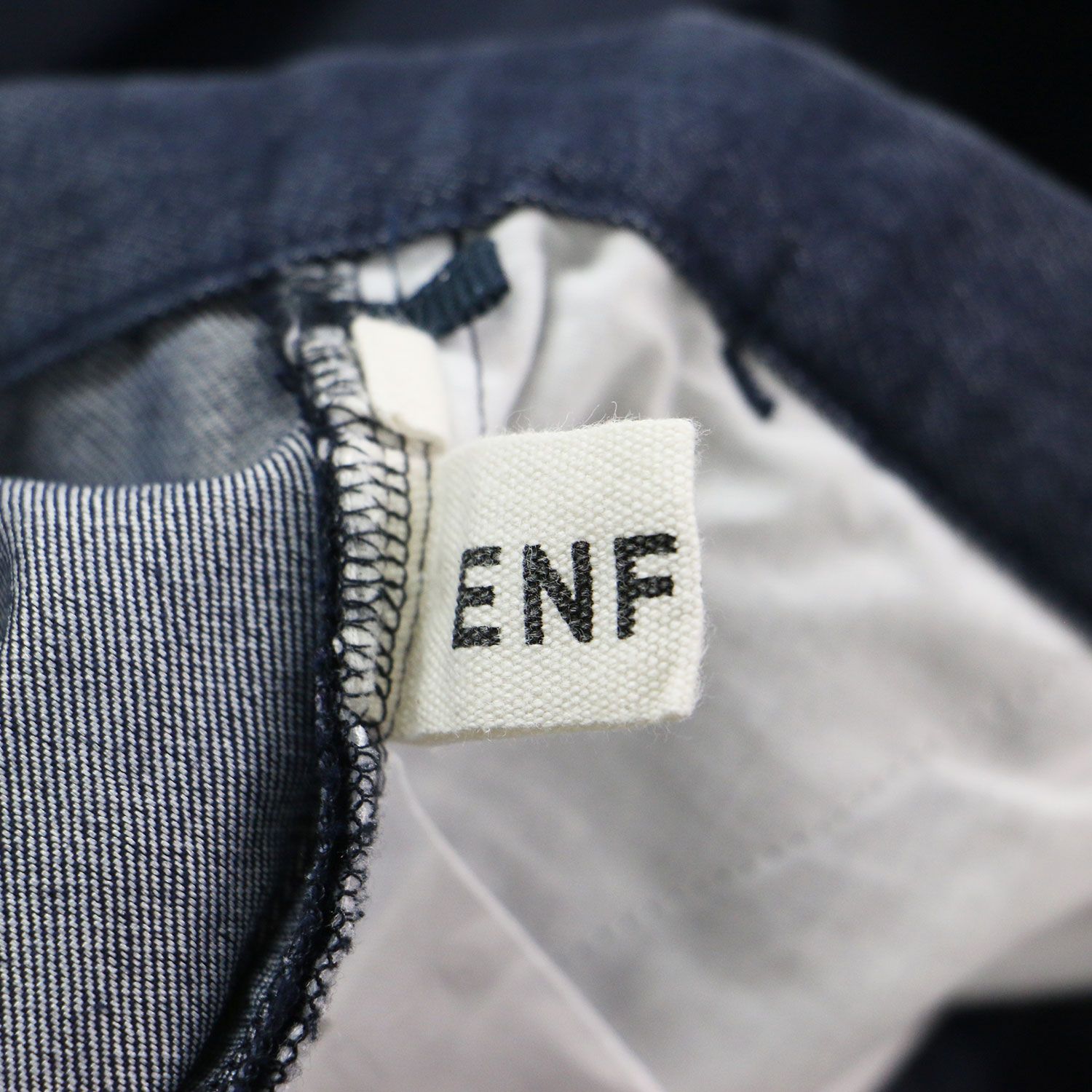 ENFOLD エンフォルド パンツ ネイビー 紺 サイズ:38(M) | タック テーパード デニムパンツ / ハイウエスト ジップフライ コットン | ボトムス ズボン 日本製【レディース】【中古】