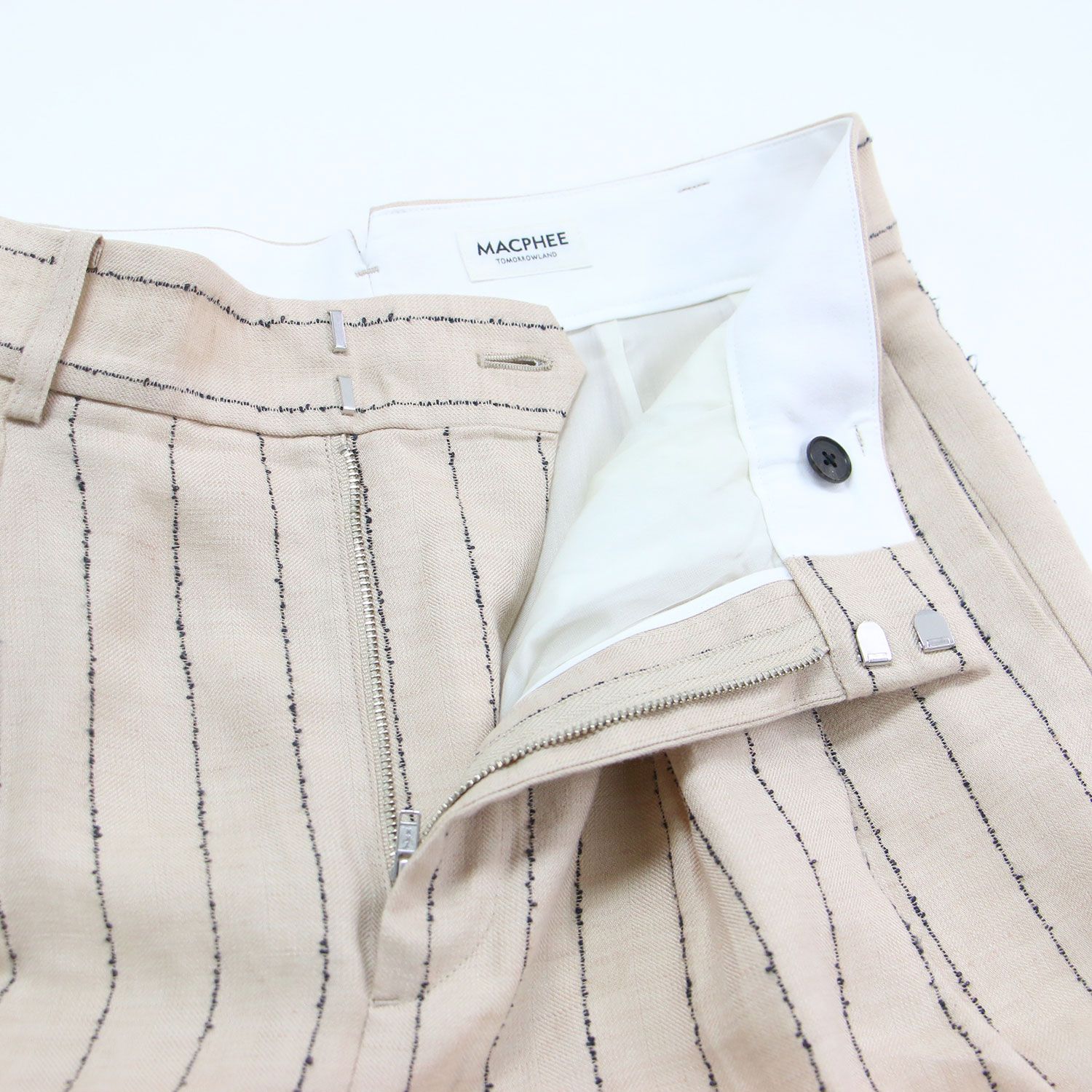 MACPHEE マカフィー パンツ ベージュ サイズ:36(9号) | 25春夏 ダブルカバーリネン タックワイドパンツ / フルレングス センタープレス バックセンター Vカット ストライプ 総柄 | ボトムス ズボン【レディース】【中古】