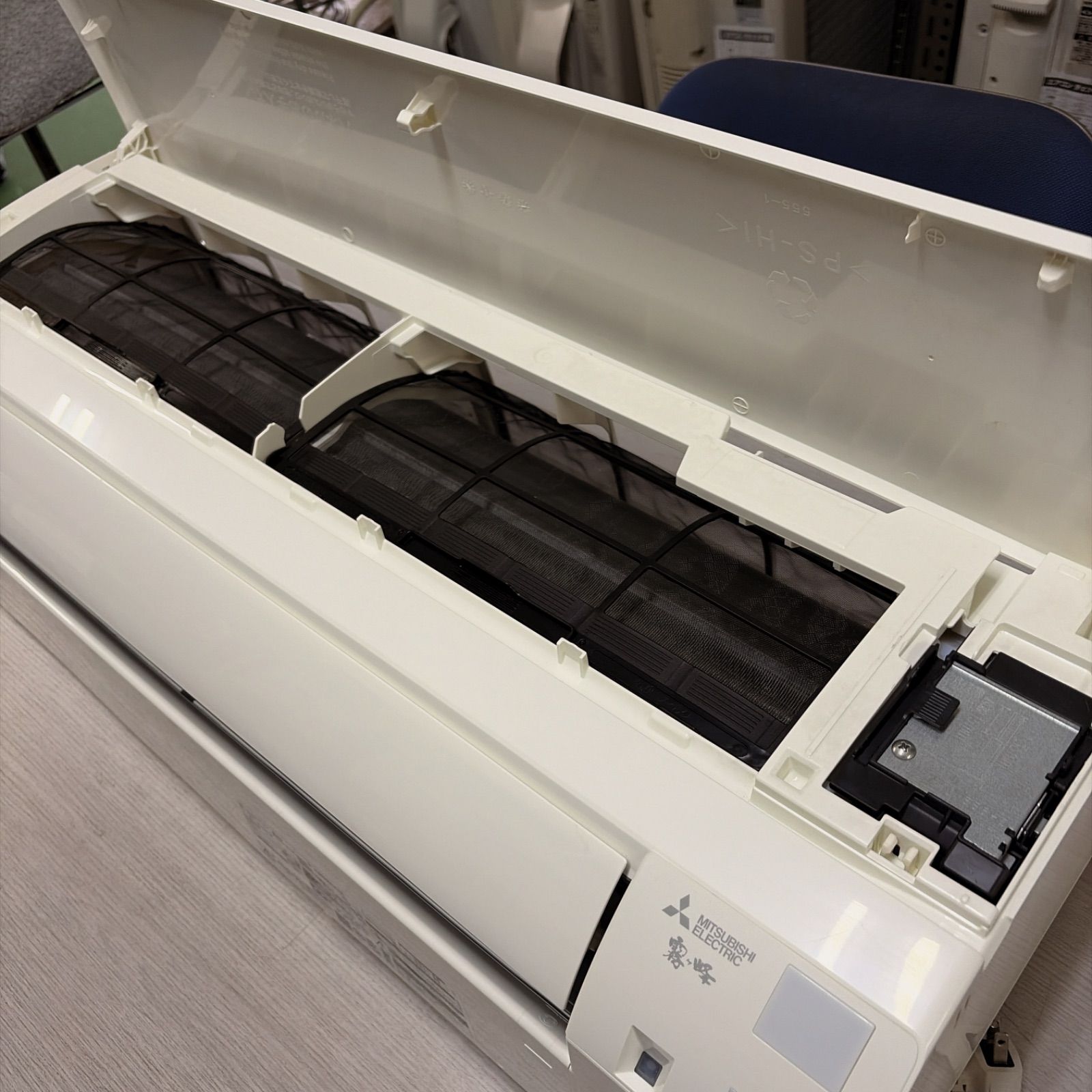 R097☀️ MITSUBISHI / 三菱電機 エアコン 霧ヶ峰 [2.2kw おもに6畳用 /100V] MSZ-GE2220 ⭐ 動作確認済 ⭐ クリーニング済