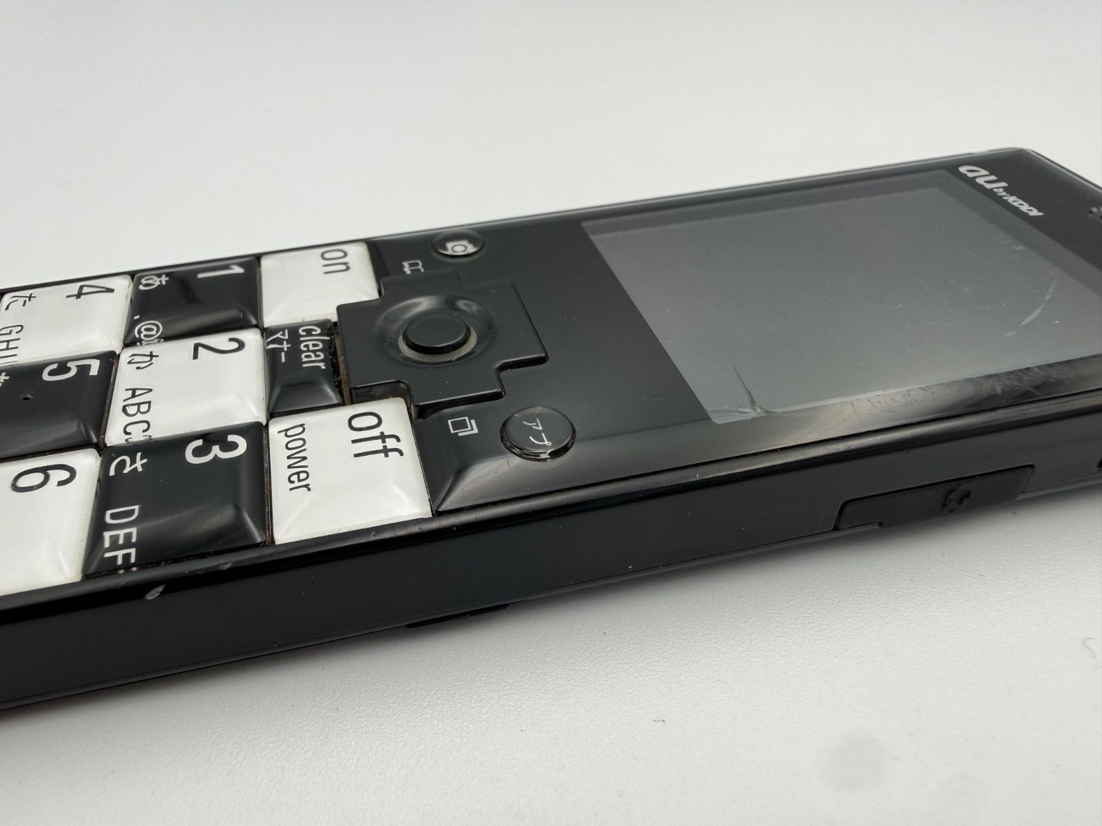 au ガラケー 初代 INFOBAR ICHIMATSU 市松 黒 ブラック 携帯電話 廃盤 レア ヴィンテージ コレクション au ガラケー 初代 INFOBAR ICHIMATSU 市松 黒 ブラック 携帯電話 廃盤 レア ヴィンテージ コレクション