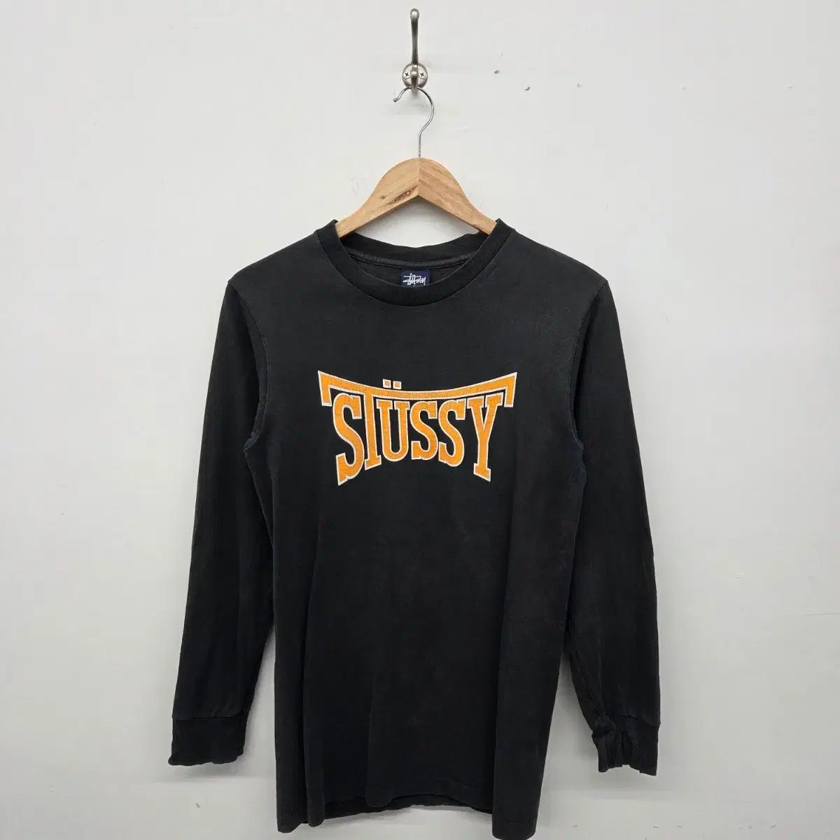 STUSSY ブラック オレンジ ロゴ 長袖 Tシャツ メンズ S