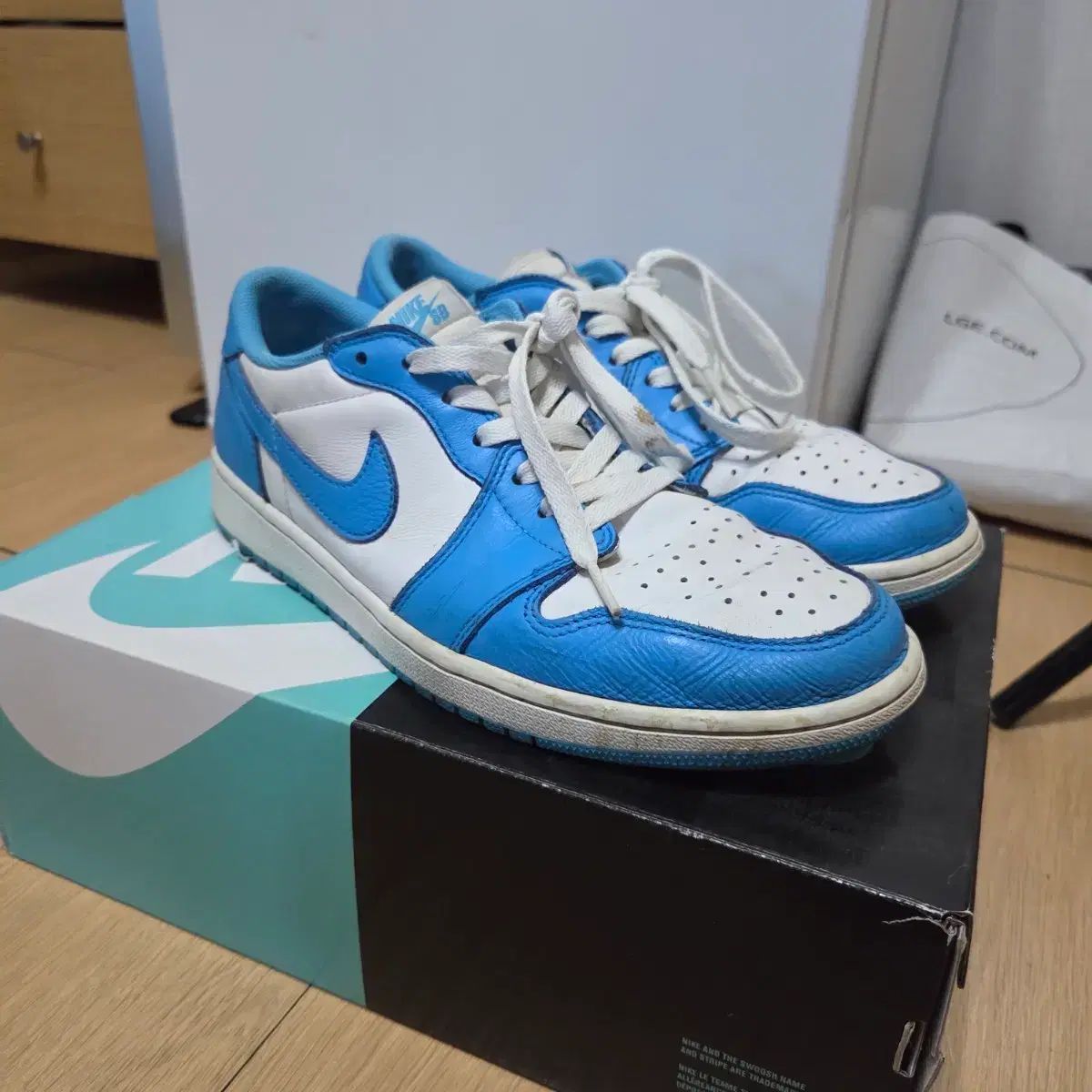 270 NIKE ジョーダン1 ロー UNC