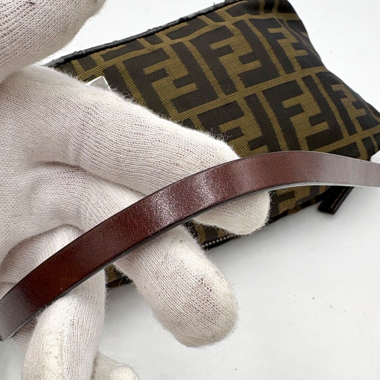 FENDI フェンディ FF金具 ズッカ柄 アクセサリーポーチ ハンドバッグ
