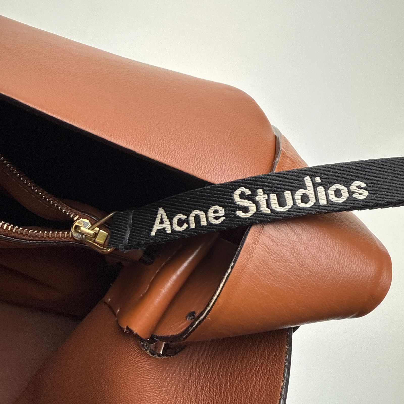 中古】Acne Studios アクネ ストゥディオズ ムスビ MUSUBI ショルダー 