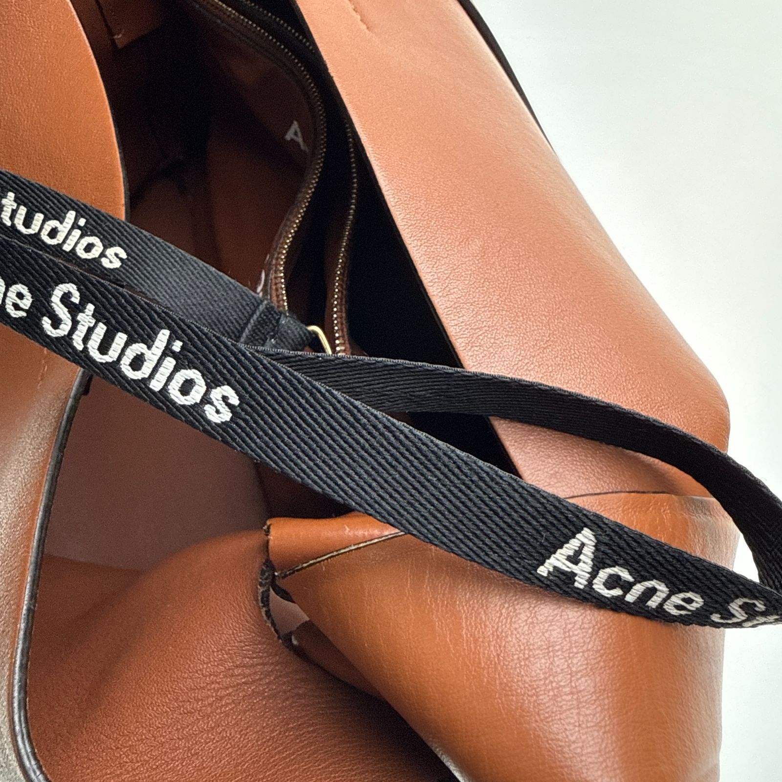 中古】Acne Studios アクネ ストゥディオズ ムスビ MUSUBI ショルダー 