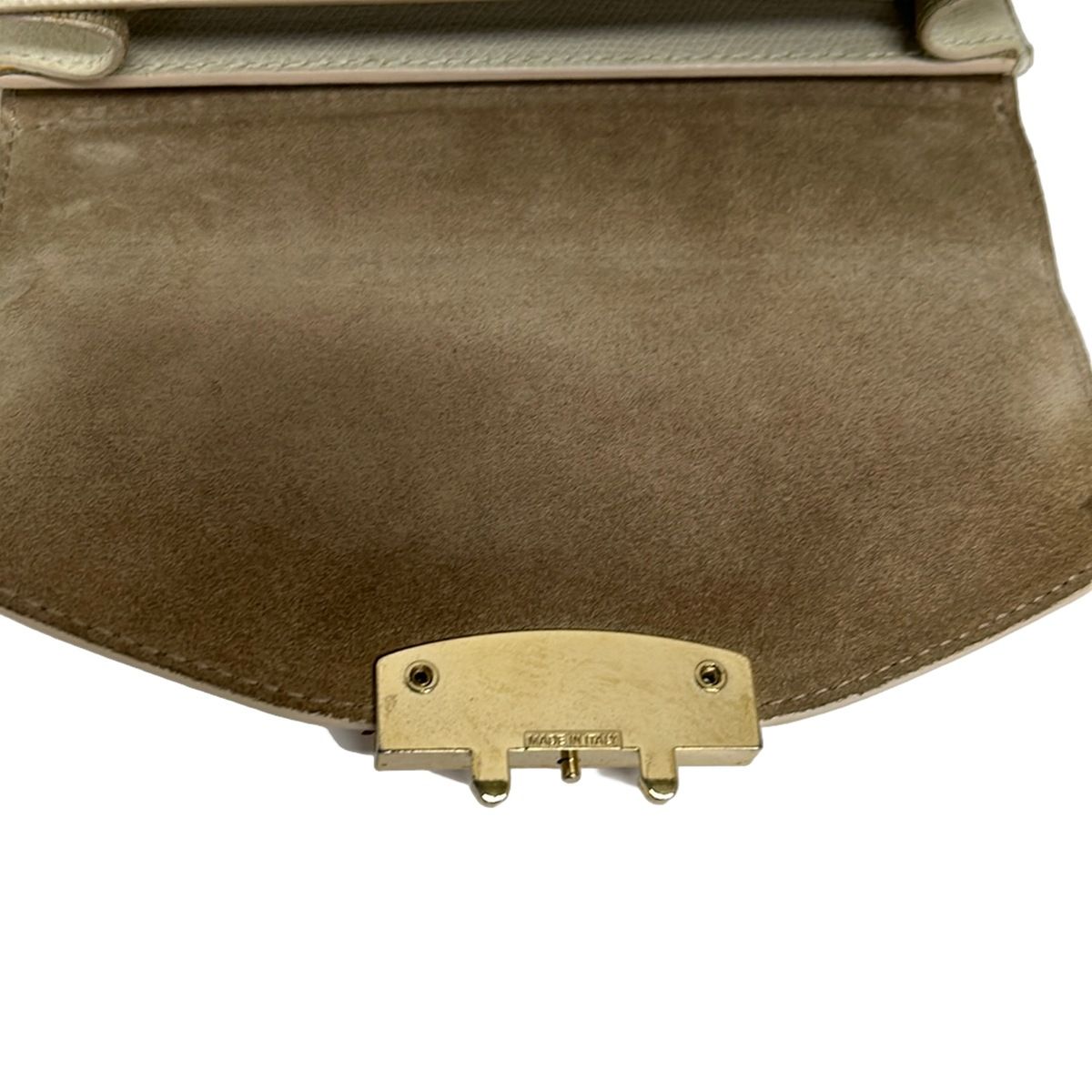 FURLA(フルラ) ショルダーバッグ メトロポリス 白 チェーンショルダー レザー