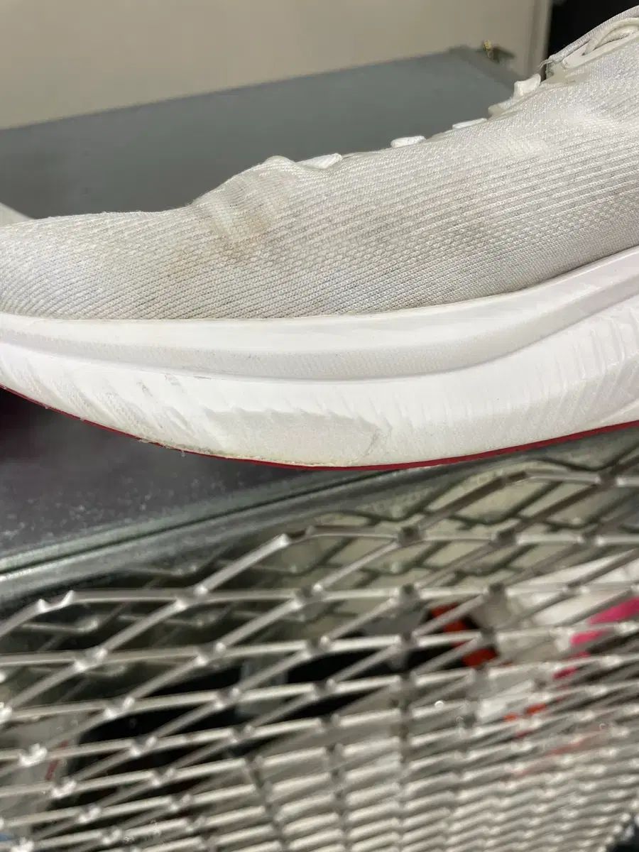 HOKA ONE ONE マッハ6 ホワイト ニンバス クラウド 260