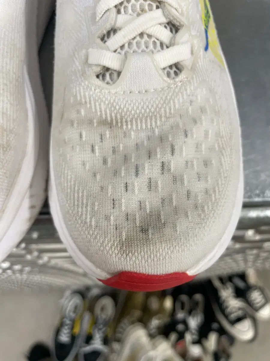 HOKA ONE ONE マッハ6 ホワイト ニンバス クラウド 260