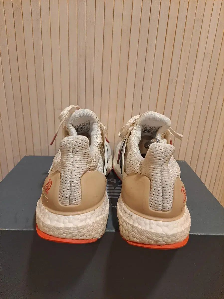 adidas ウルトラブースト フィーバーノヴァ SEOUL ソウル スニーカー 265サイズ