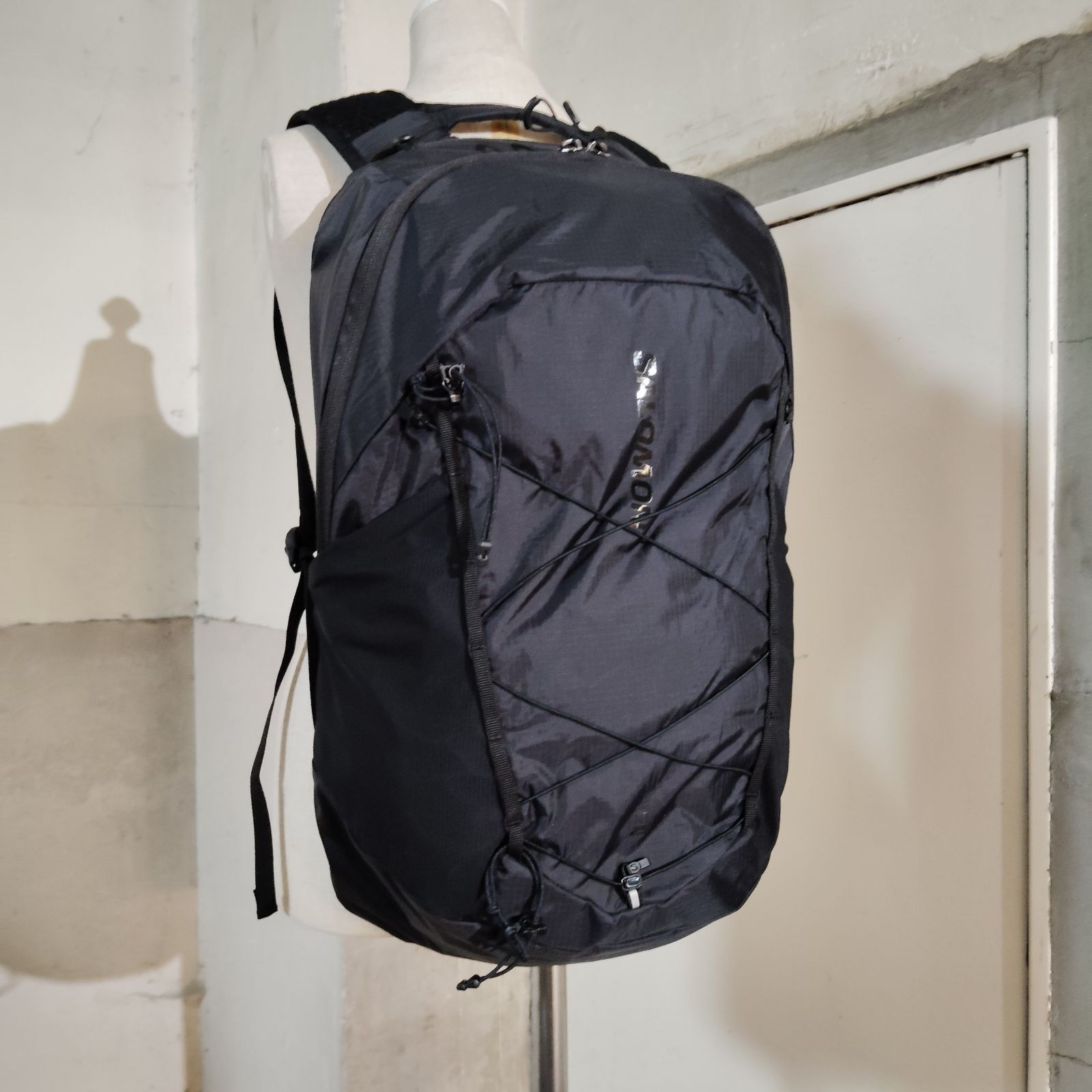 SALOMON XT 25 BLACK サロモン バックパック リュック ブラック 【公式 