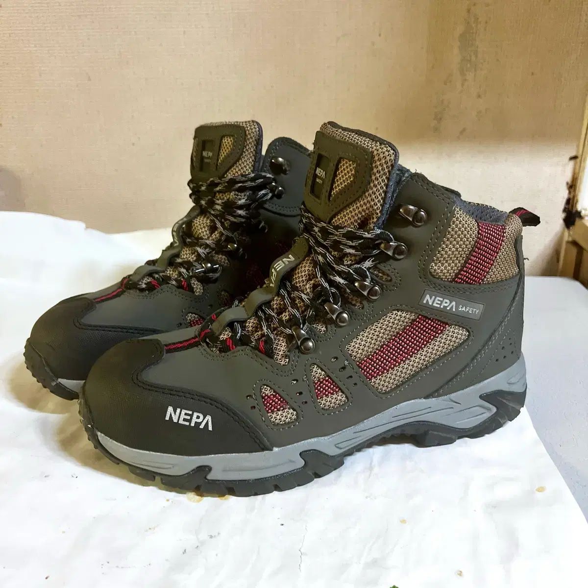 260 NEPA セイフティー 安全靴