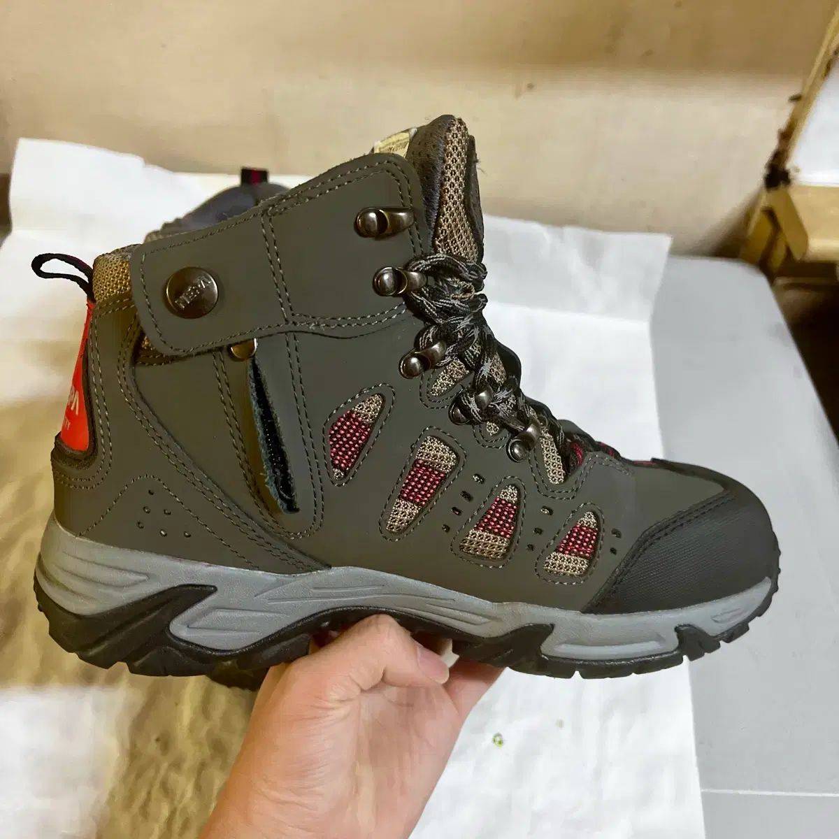 260 NEPA セイフティー 安全靴