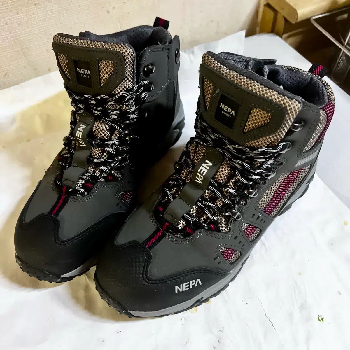 260 NEPA セイフティー 安全靴