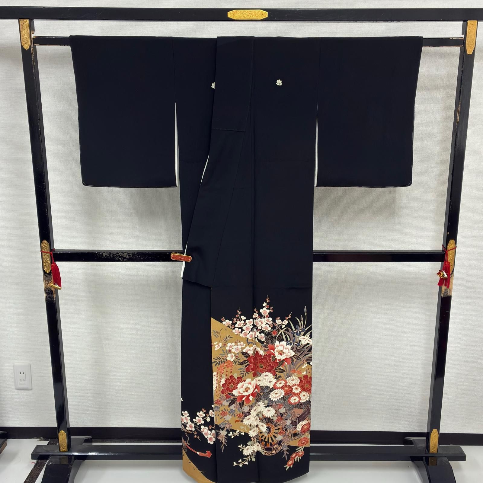 黒留袖 正絹 作家物 友禅 美しい染めの花 比翼 袷 着物 MK-8978 - メルカリ