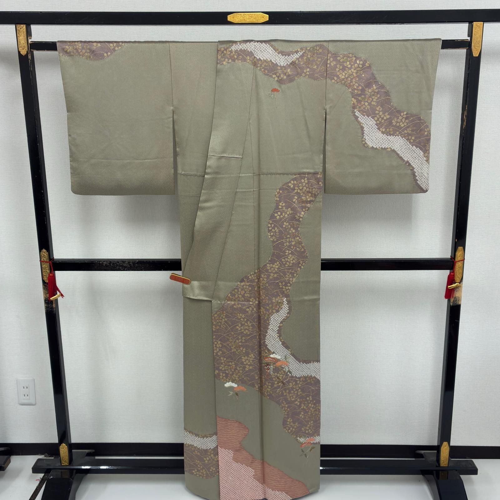 付け下げ 正絹 一つ紋 刺繍 染め分け 上品なデザイン 袷 着物 MK-8984