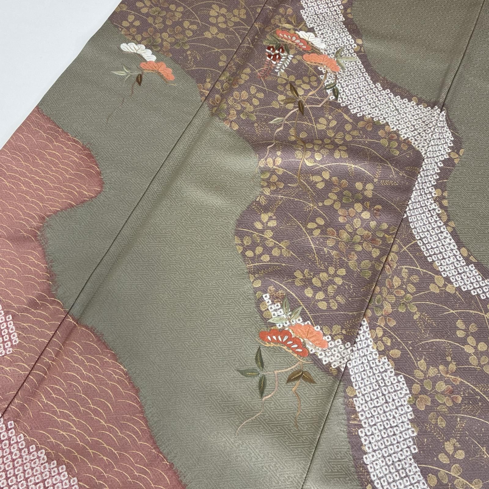 付け下げ 正絹 一つ紋 刺繍 染め分け 上品なデザイン 袷 着物 MK-8984 