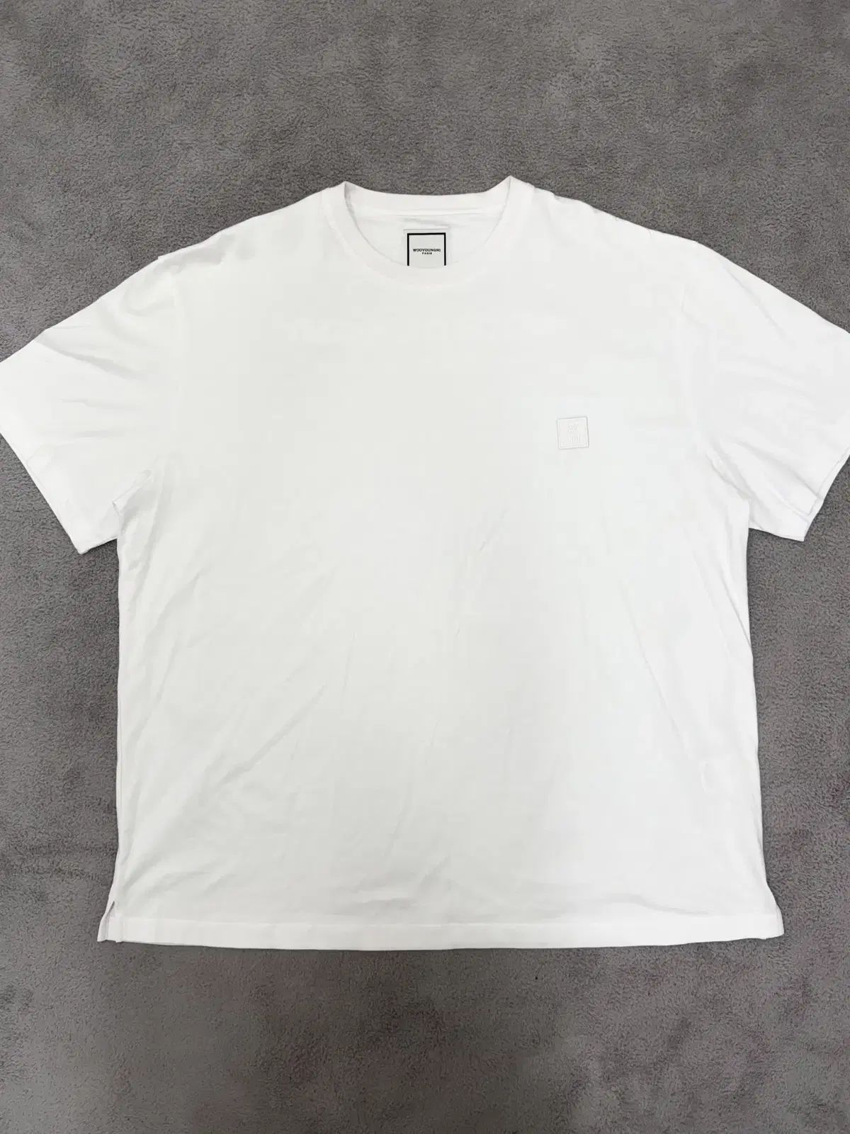 54size *正規品* ウーヨンミ メタリック エンボス 半袖Tシャツ