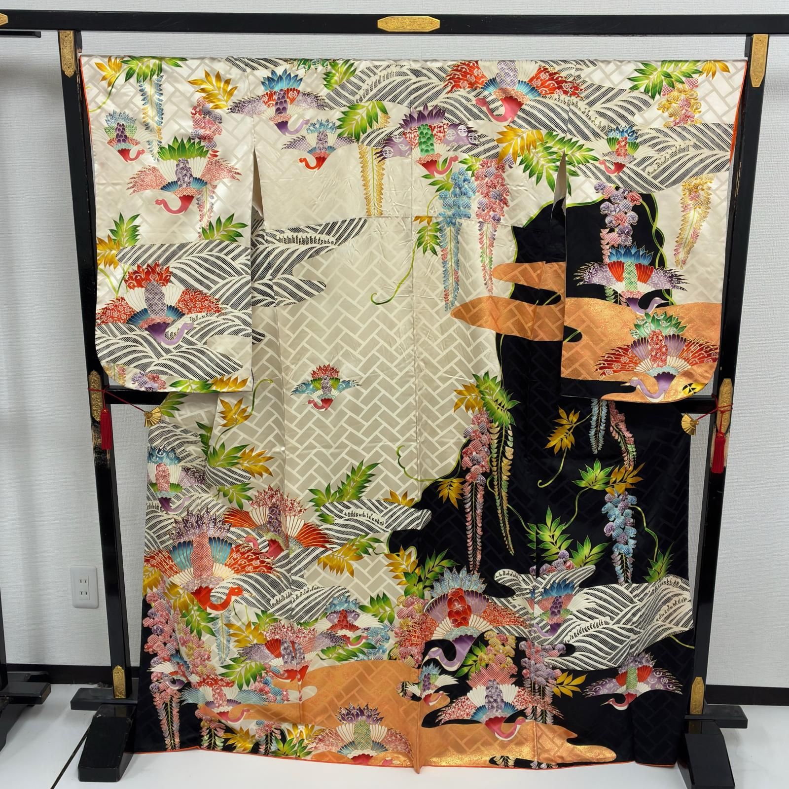 振袖 裄67.5 正絹 金駒刺繍 美しい染め 花に鳥 袷 着物 MK-9047 - メルカリ