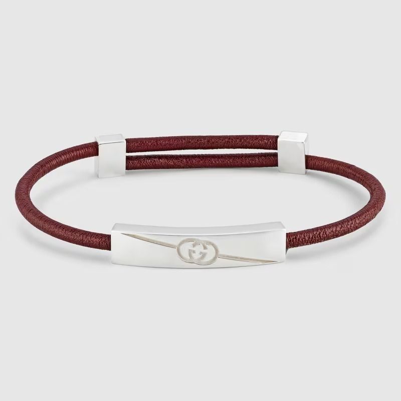 グッチ GUCCI インターロッキングG エングレービング タグ レザー ブレスレット 774464 JAAFW 8179 レッド スターリングシルバー レザーストラップ アクセサリー バングル メンズ レディース ユニセックス 【新品・本物】