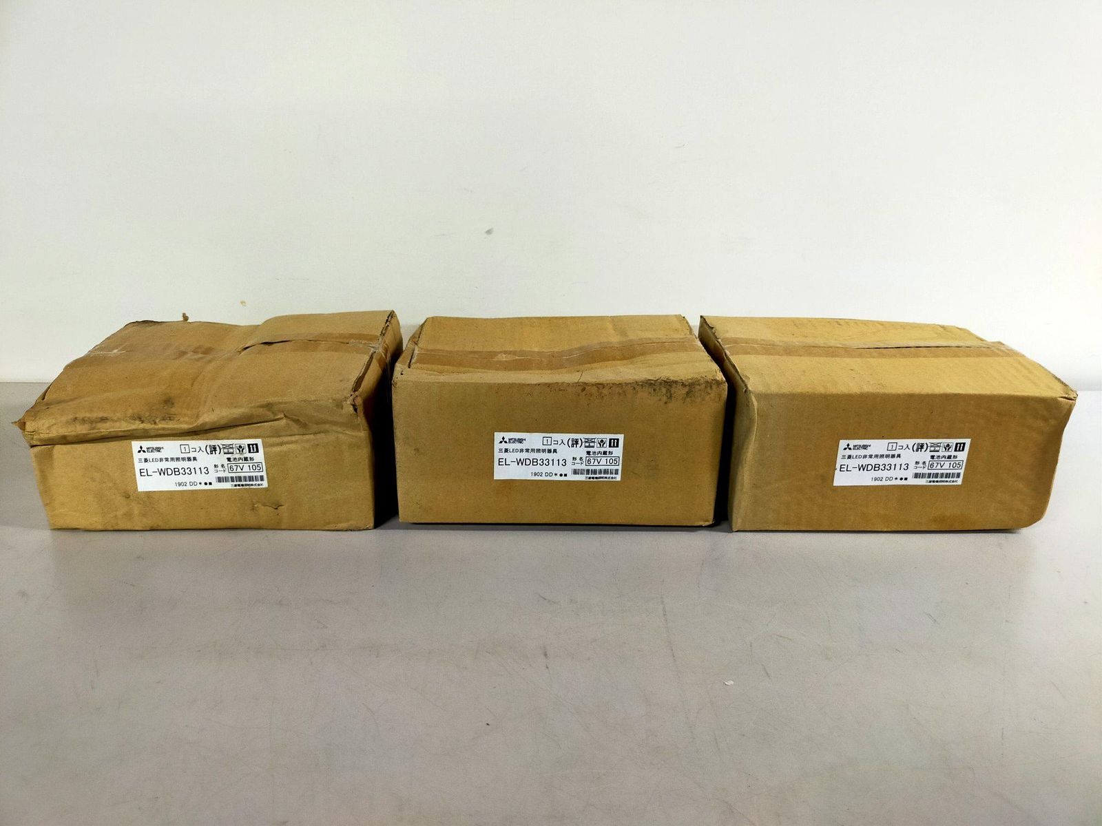 【3台セット/未使用】三菱電機 LED非常用照明器具 EL-WDB33113 埋込形 昼白色 非常灯 元箱傷みあり A1649B10
