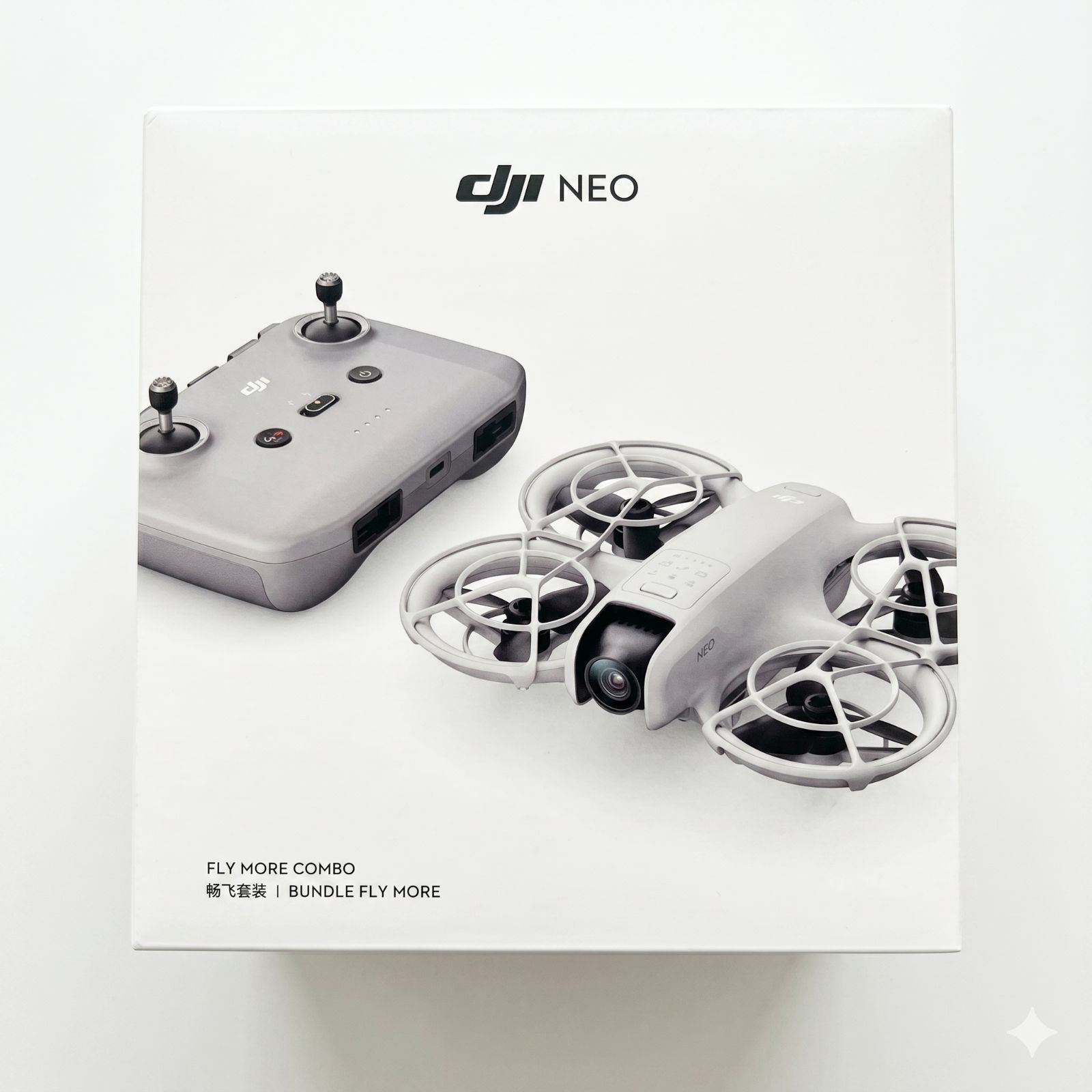 新品未開封　DJI Neo Fly More コンボ ドローン カメラ付き 4K UHDカメラ