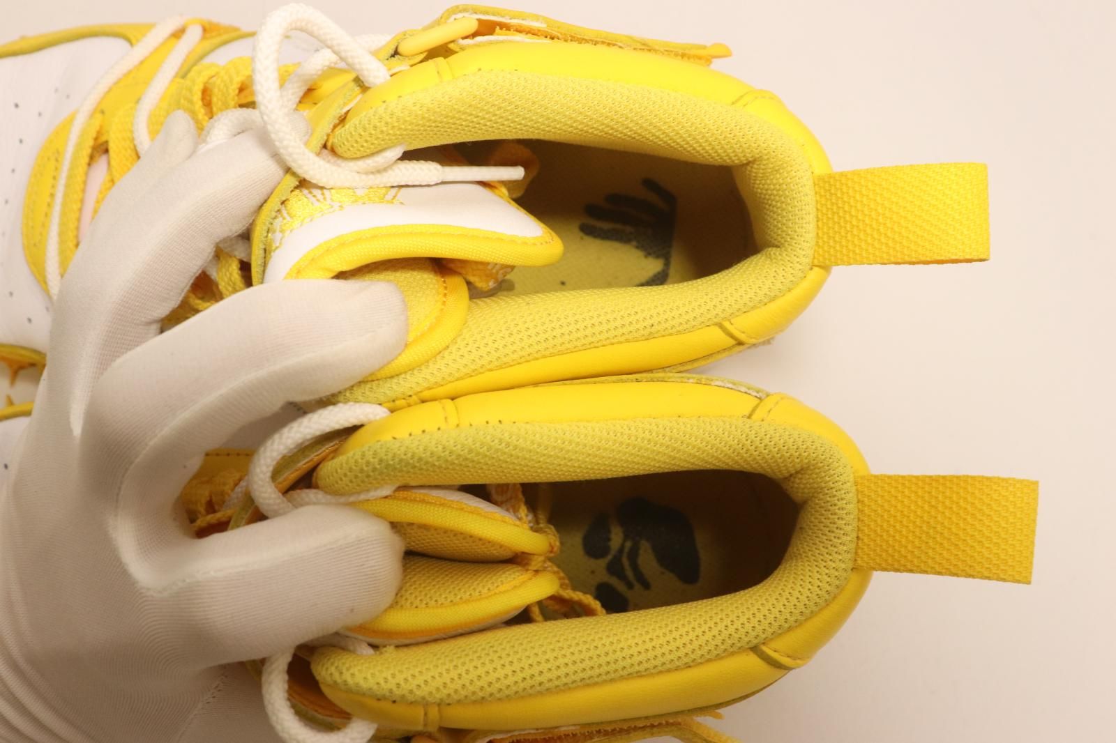 【中古】 NIKE メンズスニーカー 29cm AIR FORCE 1 MID SP LTHR NIKE x Off-White 29cm 白 ホワイト 黄 イエロー