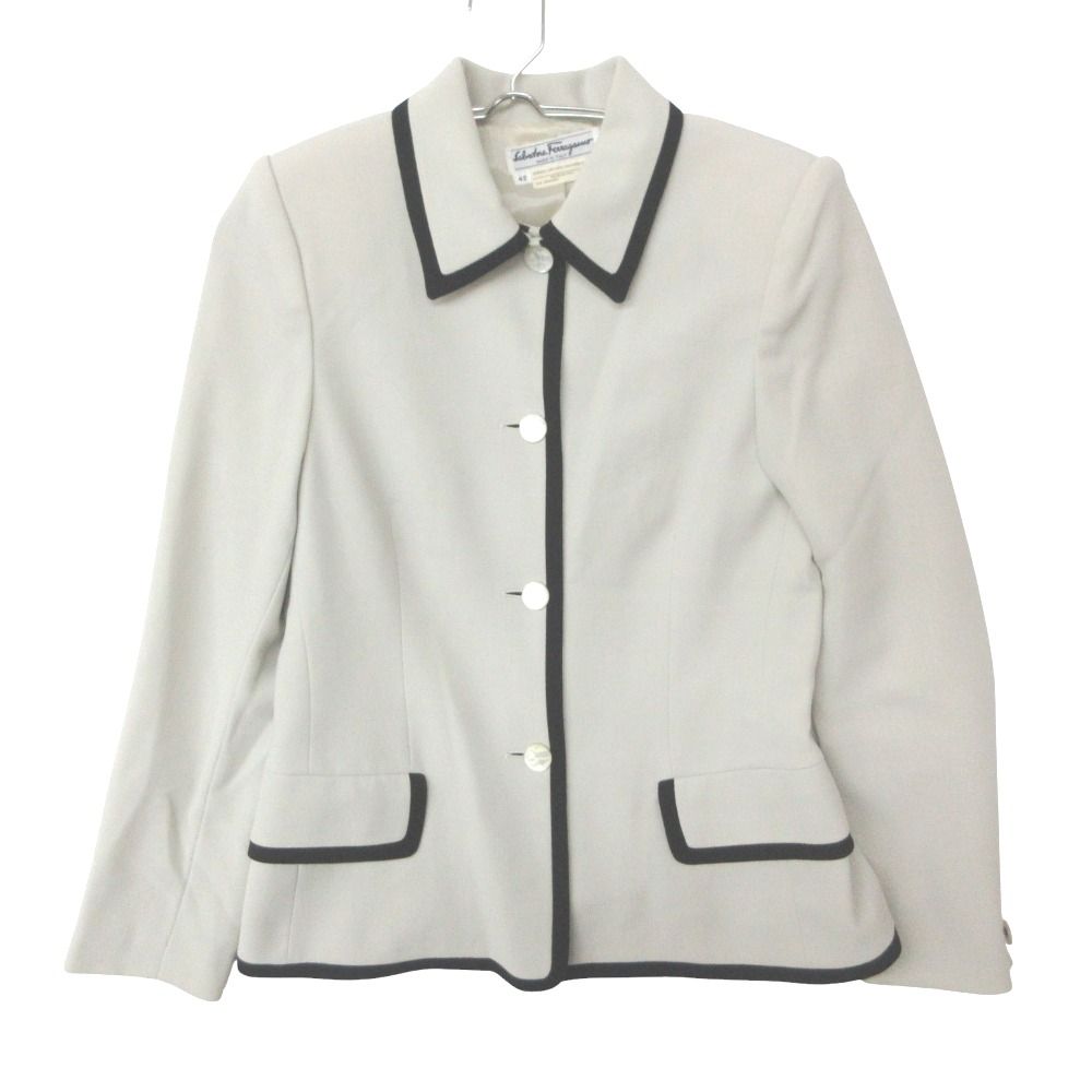 Vintage Salvatore Ferragamo サルヴァトーレフェラガモ テーラードジャケット パイピング トリミング ブレザー オフホワイト 42 レディース 【中古】