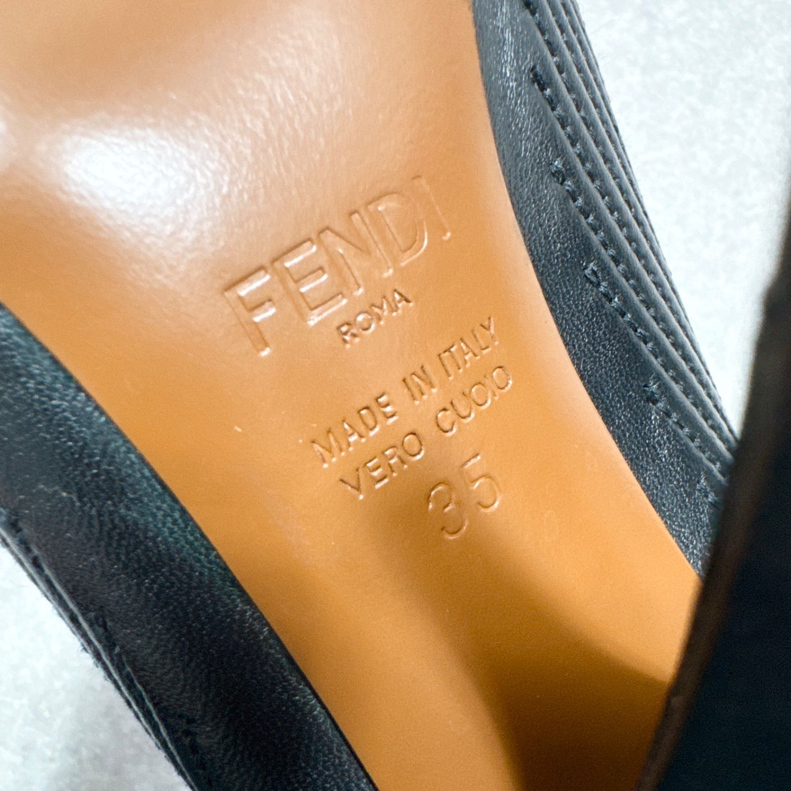 美品 FENDI フェンディ ロココブーツ ソックスブーツ レザー 35 - メルカリ