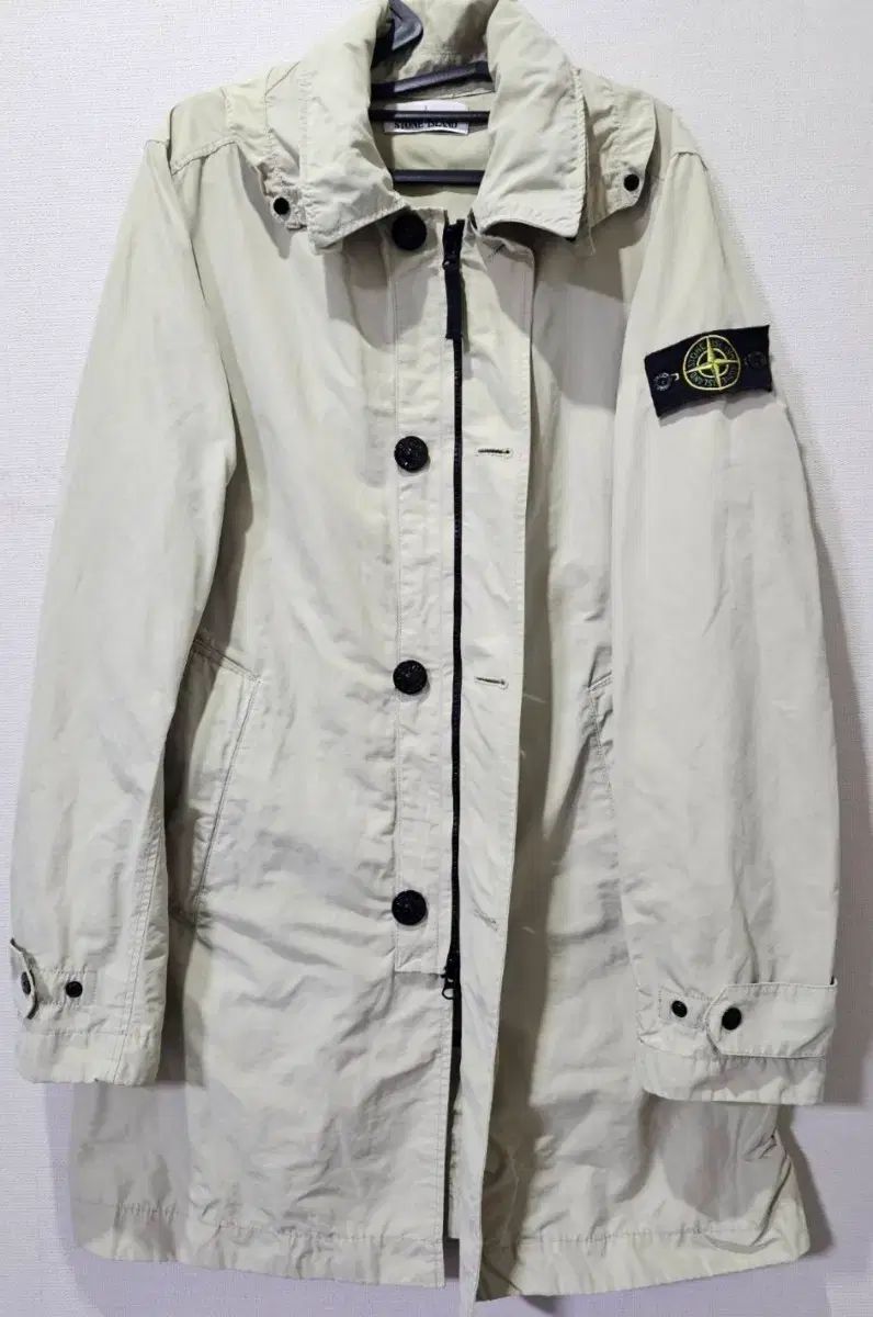 正規品/百貨店購入 STONE ISLAND ストーンアイランド マイクロラブス トレンチコート ベージュ ジャケット 90