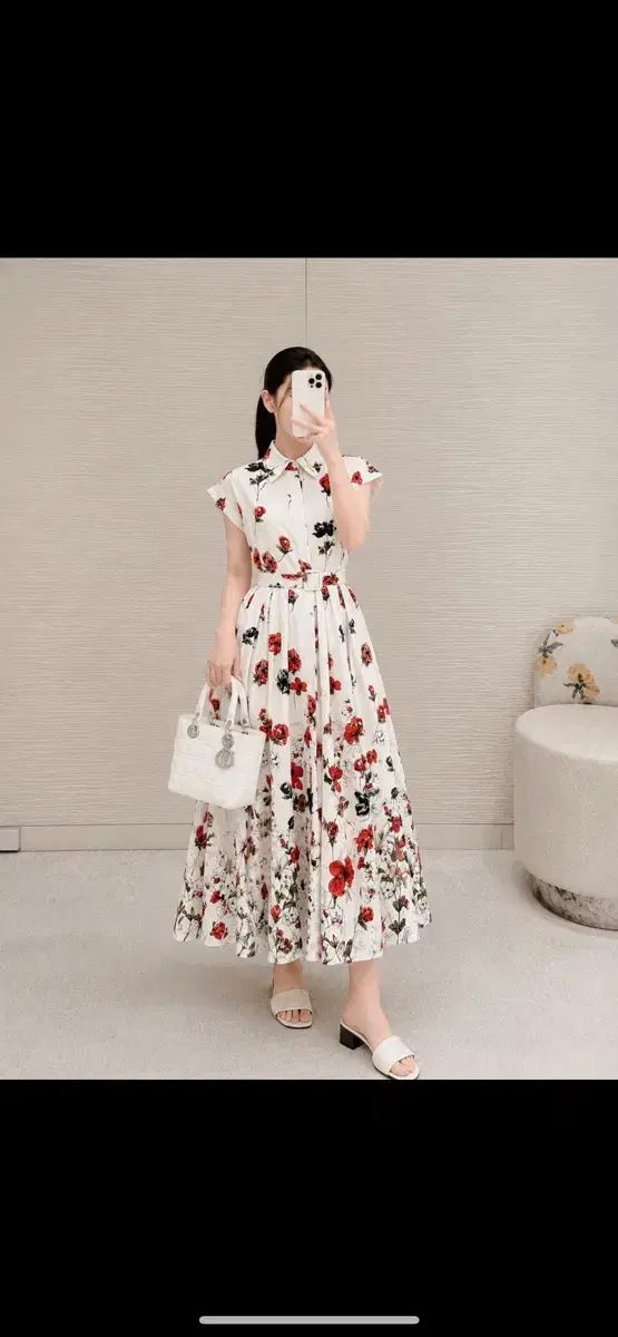 新品)フラワー 水彩 KARA ロング ONE PIECE