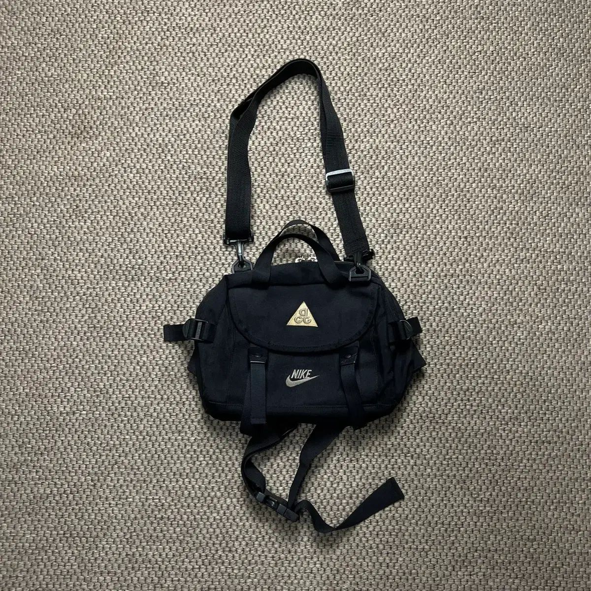ナイキ ACG ツーウェイ ヒップバッグ クロスバッグ ブラック