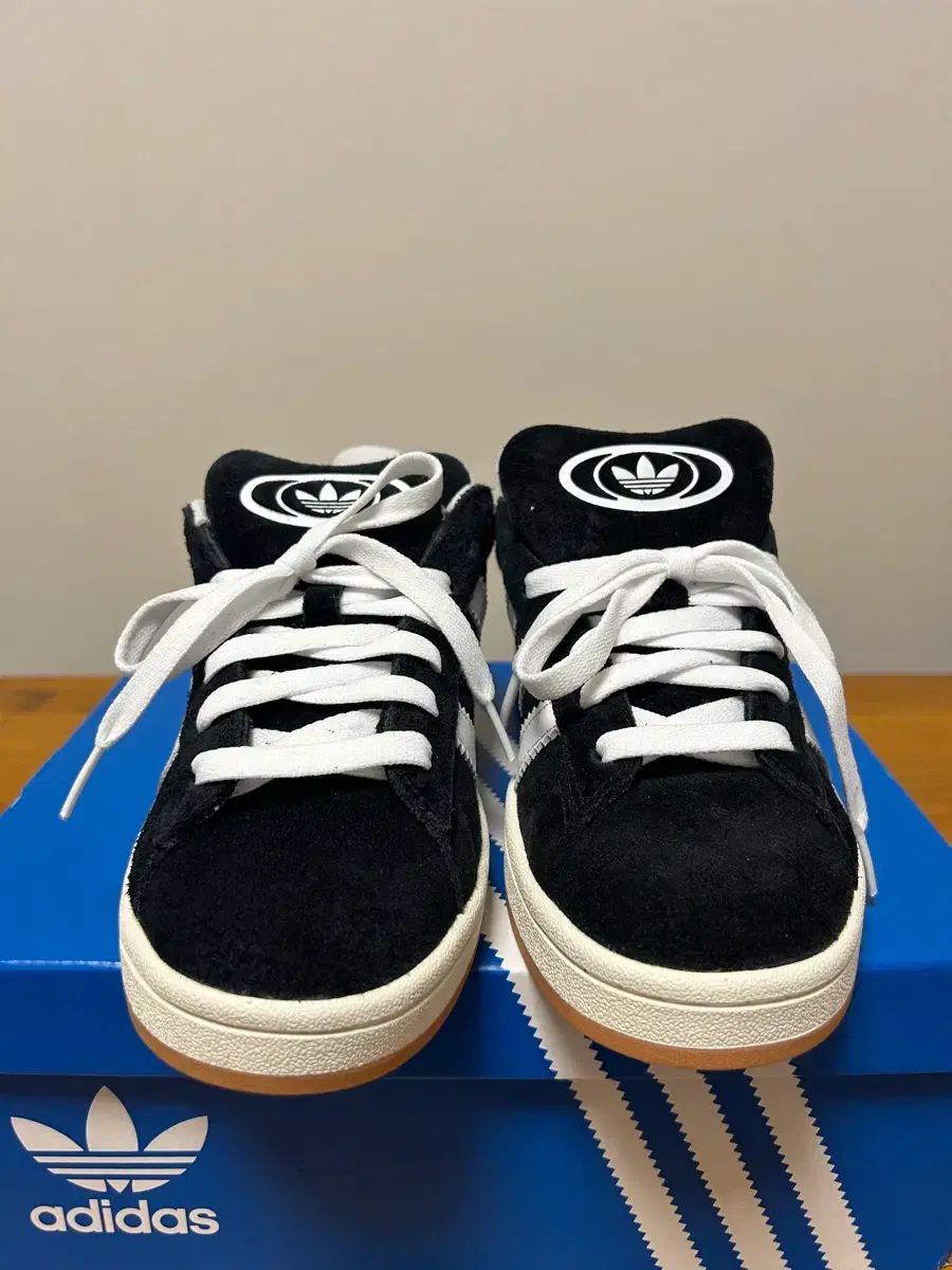 アディダス キャンパス 00s
