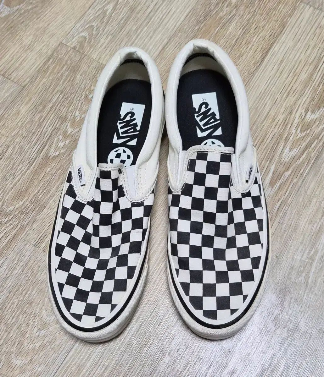 VANS チェッカーボード (ほぼ新品)