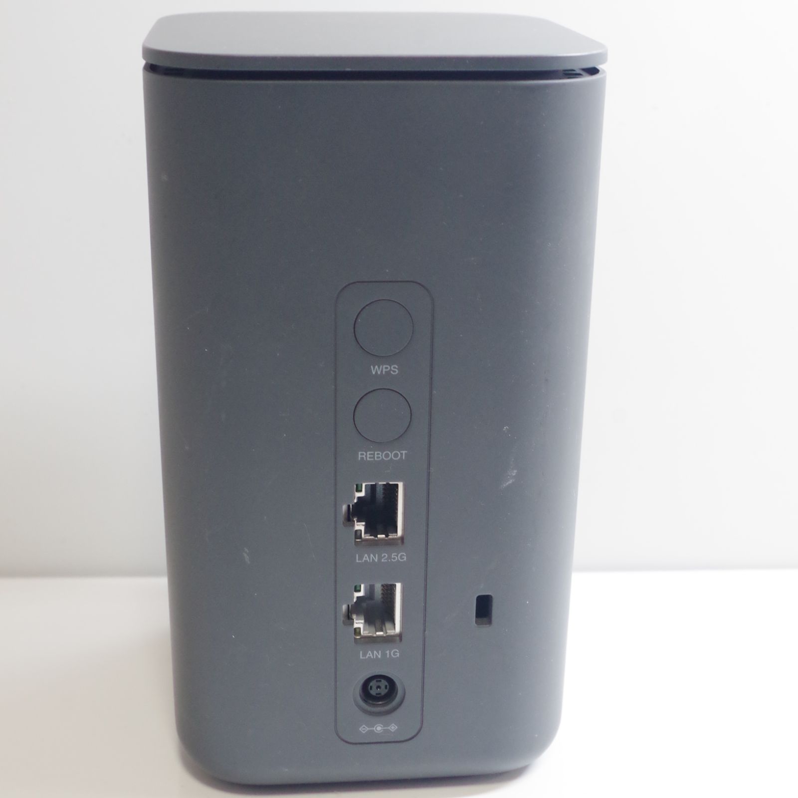 NTTドコモ HR02 home 5G ルーター本体のみ 中古 - メルカリ