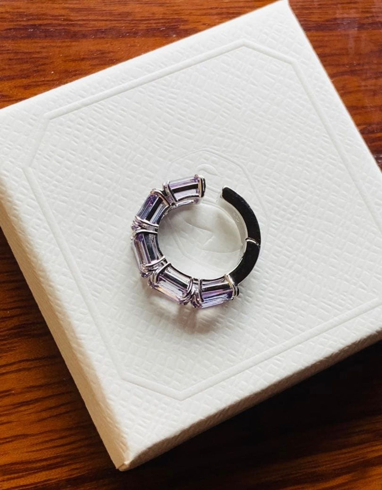 ほぼ新品 片耳 スワロフスキー Swarovski Millenia イヤーカフ - メルカリ