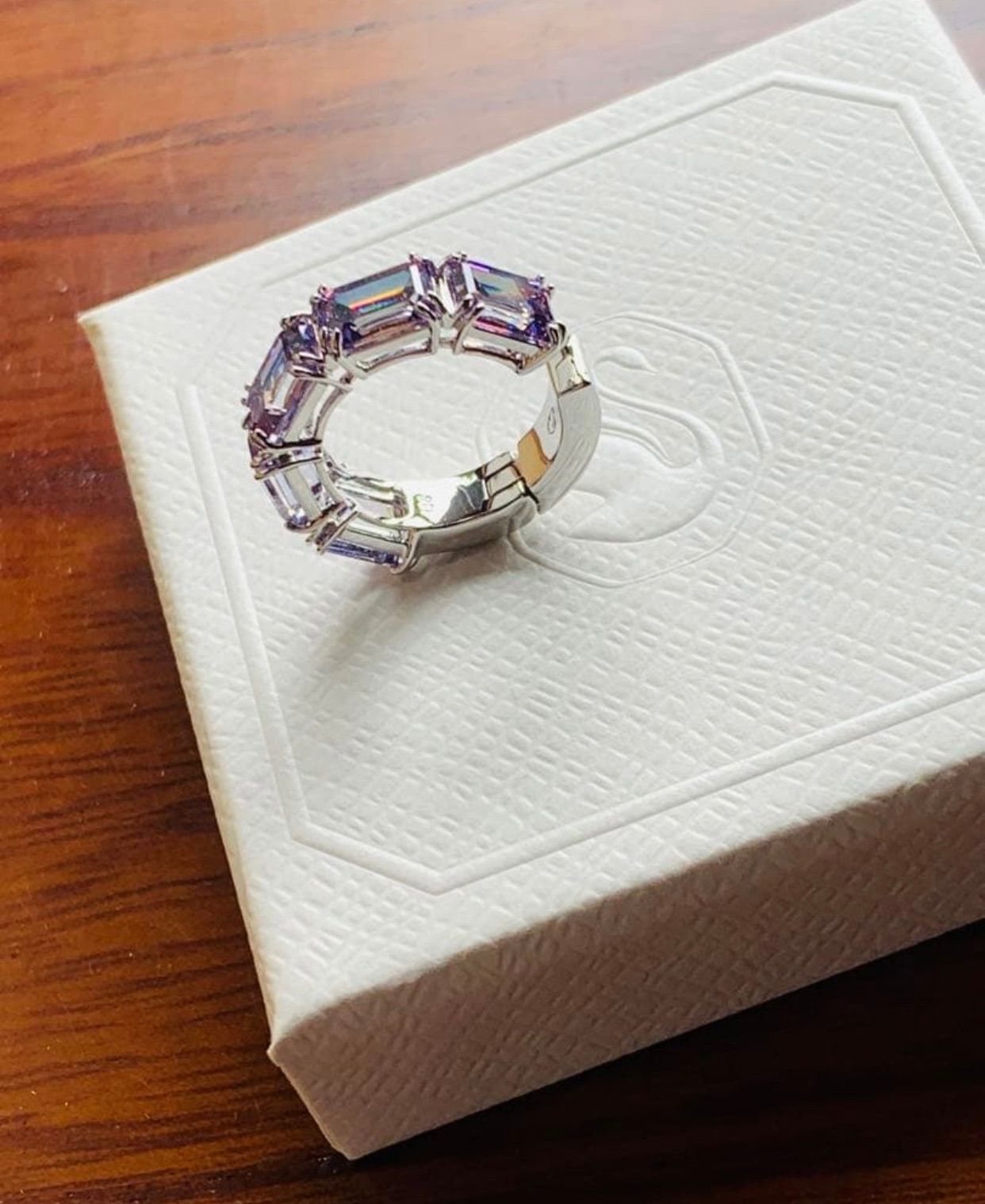 ほぼ新品 片耳 スワロフスキー Swarovski Millenia イヤーカフ - メルカリ