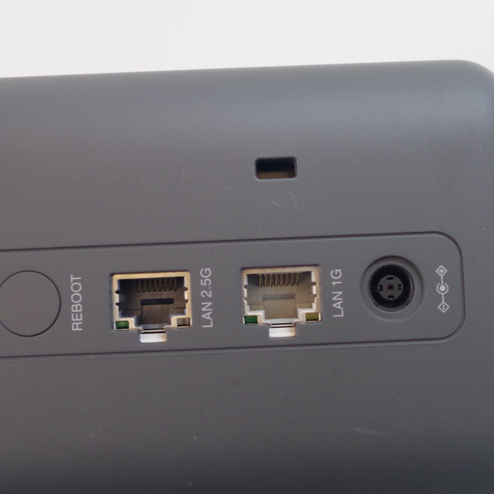 NTT ドコモ HR02 home 5G ルーター A5104 中古 - メルカリ