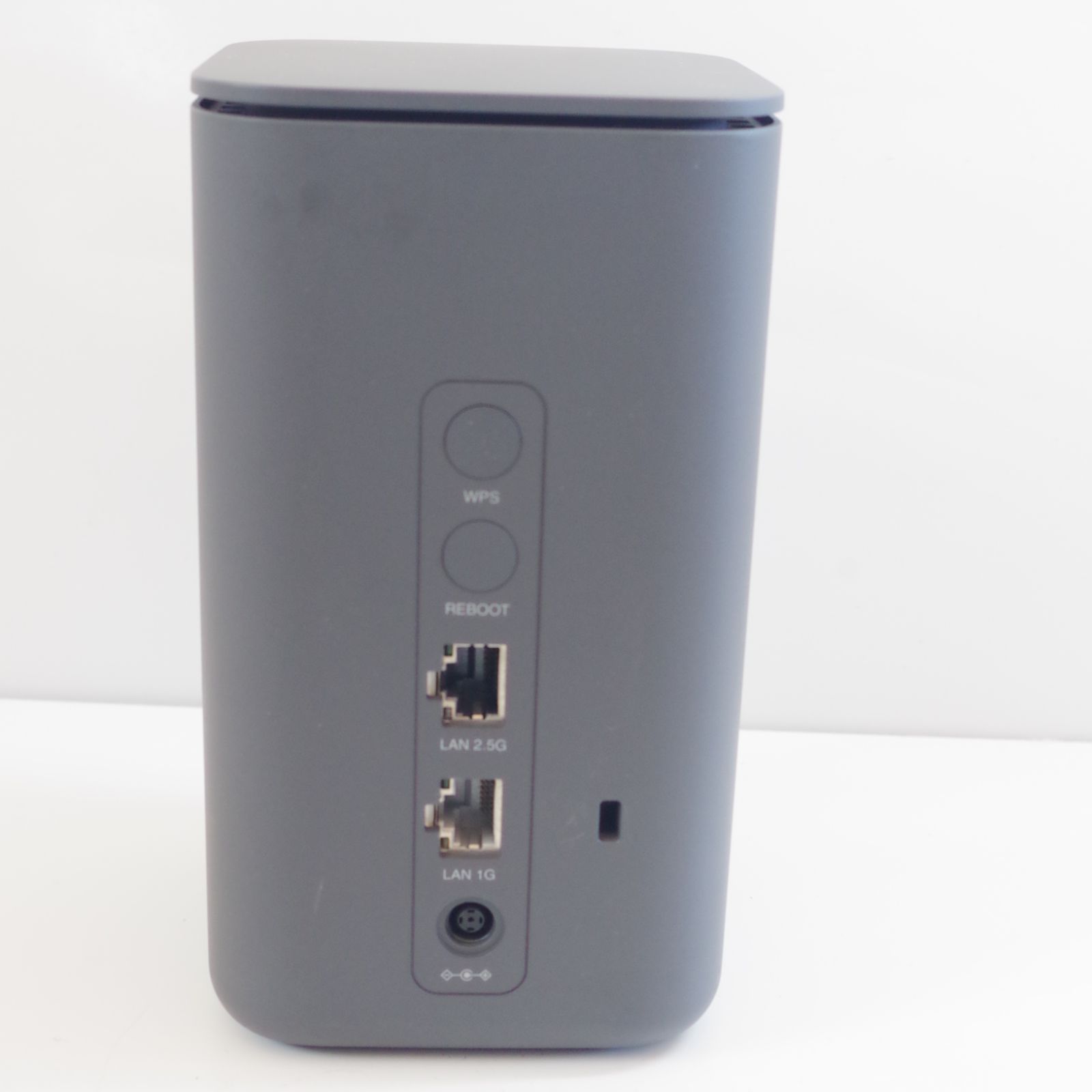 NTT ドコモ HR02 home 5G ルーター A5104 中古 - メルカリ
