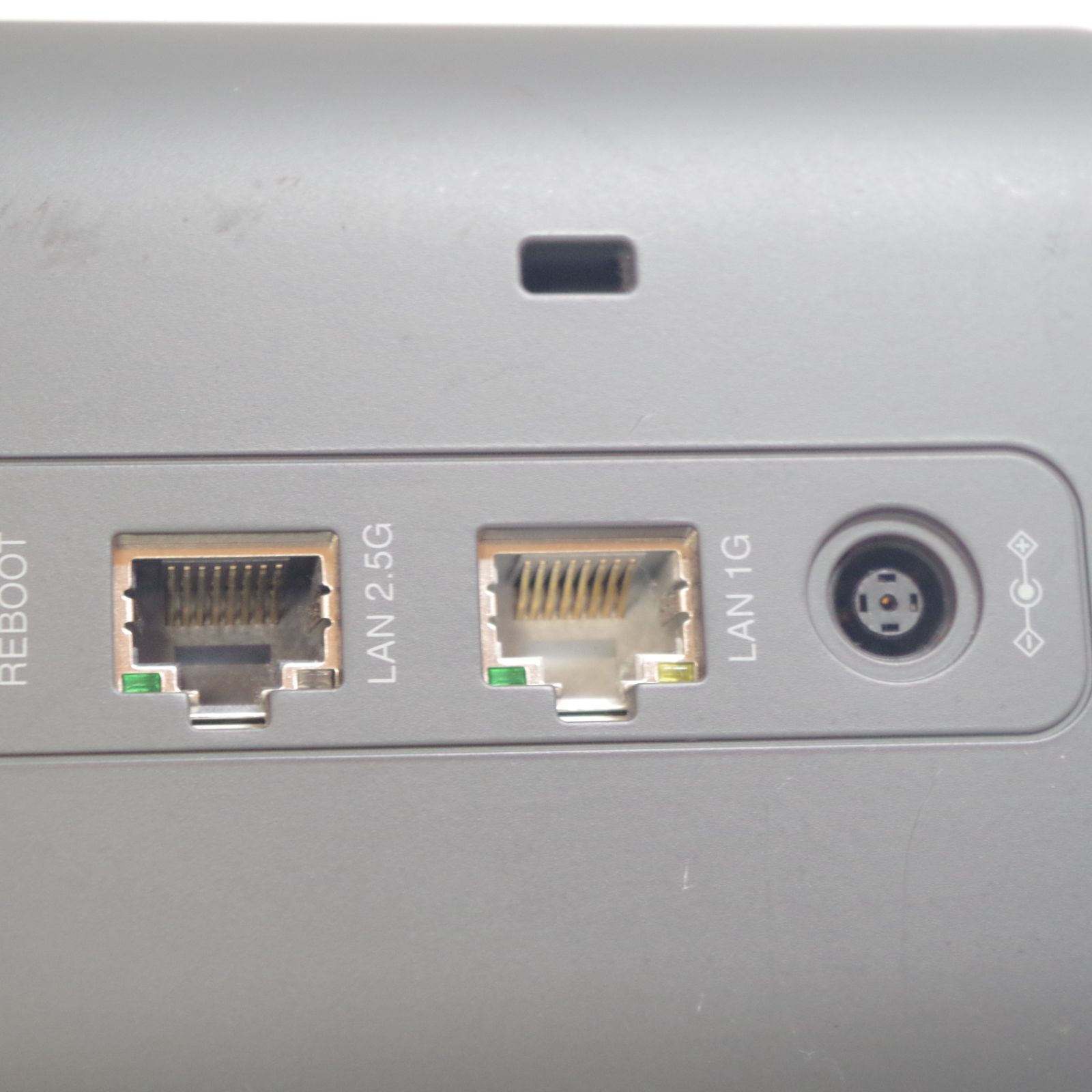 NTTドコモ HR02 home 5G ルーター (本体のみ) 中古 - メルカリ