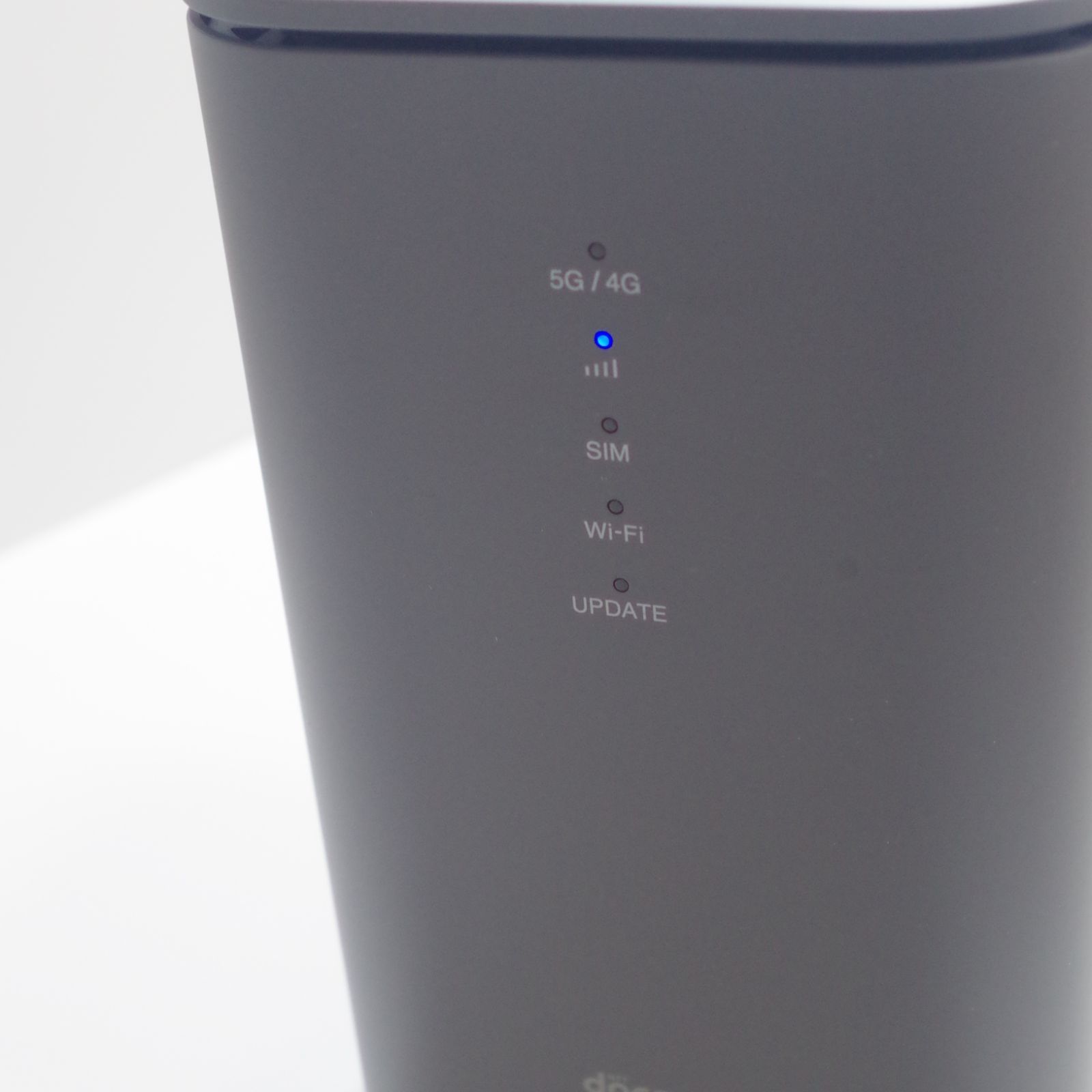 NTTドコモ 5G HR02 NTTドコモ HR02 home 5G ルーター A6645 中古 - メルカリ