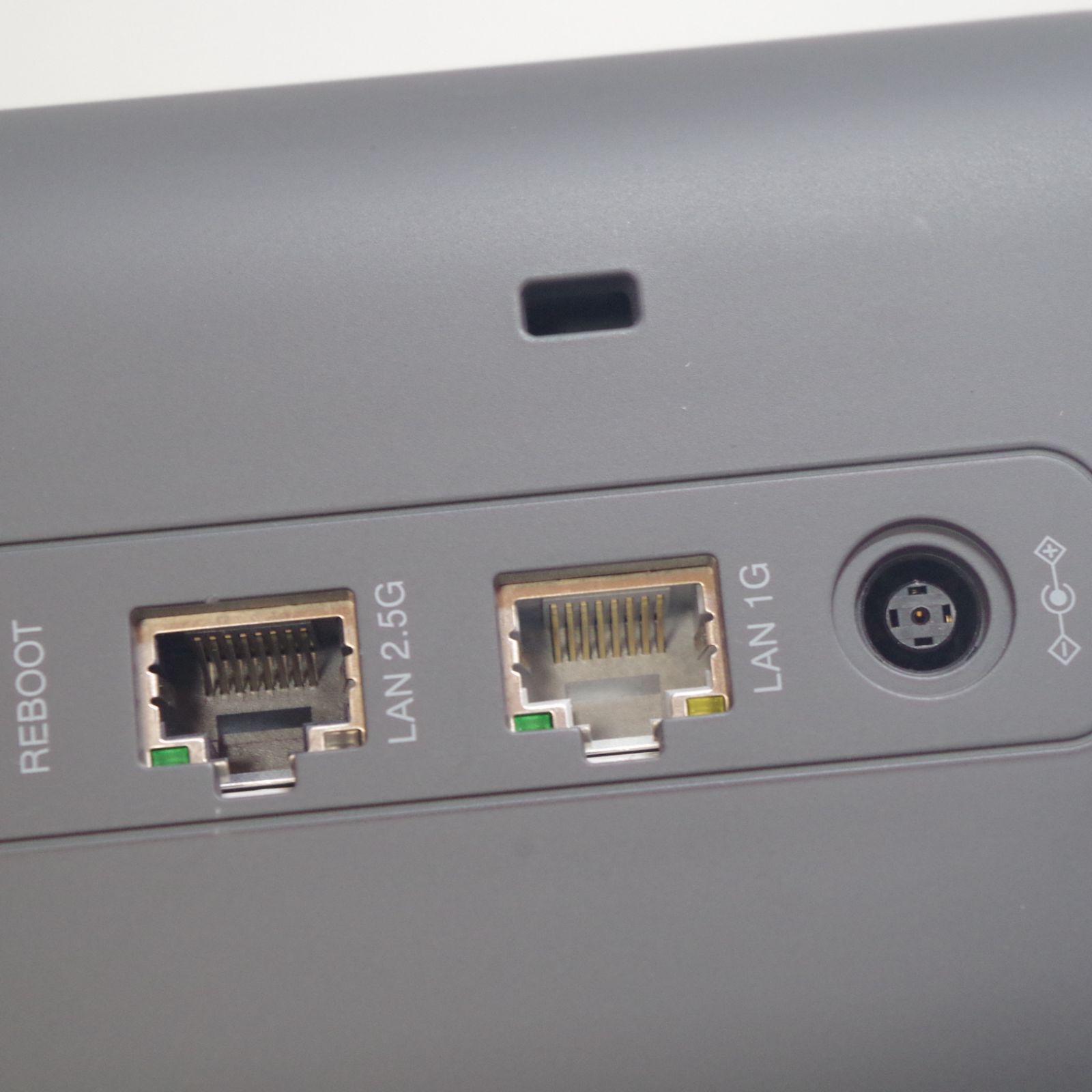 NTTドコモ HR02 home 5G ルーター A6645 中古 - メルカリ