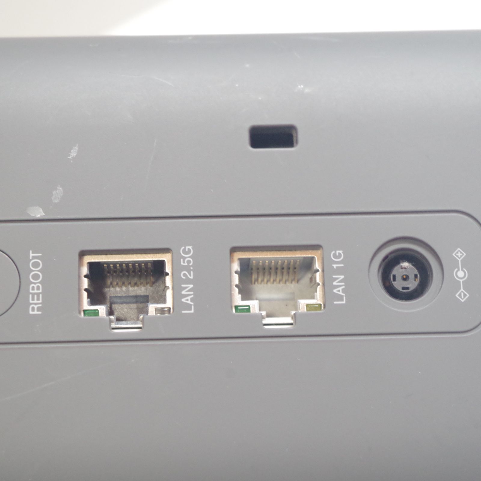 NTT ドコモ HR02 home 5G ルーター A6648 中古 - メルカリ